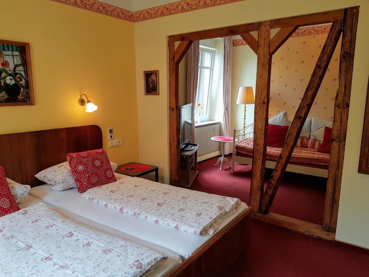 Mosel-Landhaus Am Moselufer B&B Briedern Exteriör bild