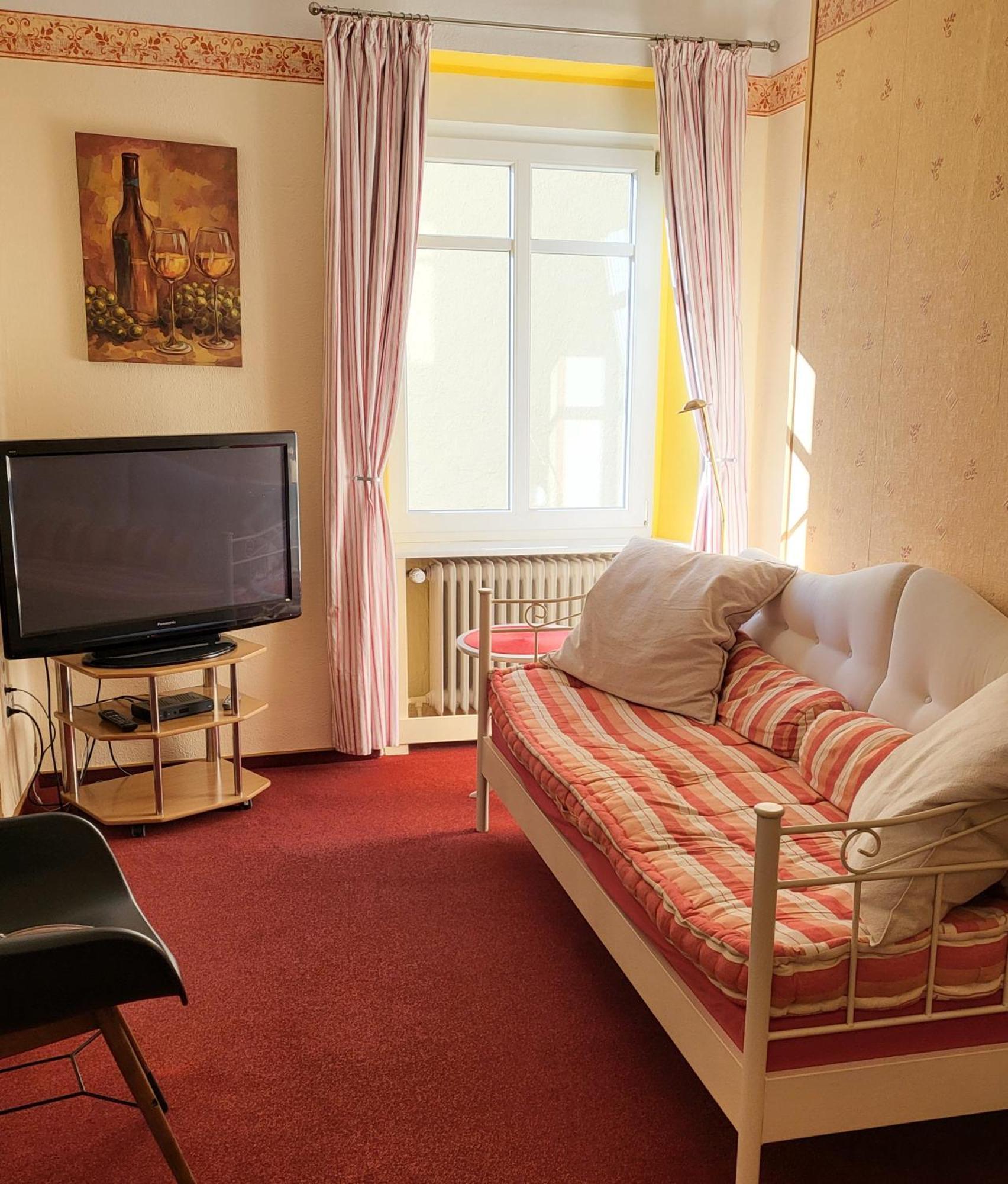 Mosel-Landhaus Am Moselufer B&B Briedern Exteriör bild