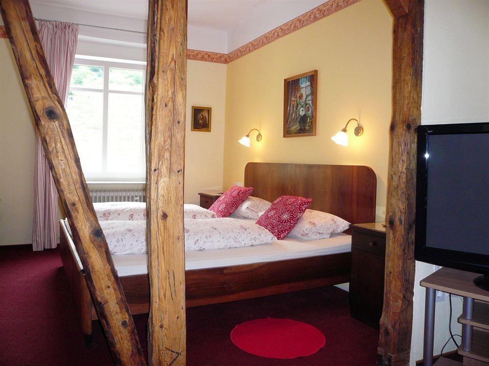 Mosel-Landhaus Am Moselufer B&B Briedern Exteriör bild
